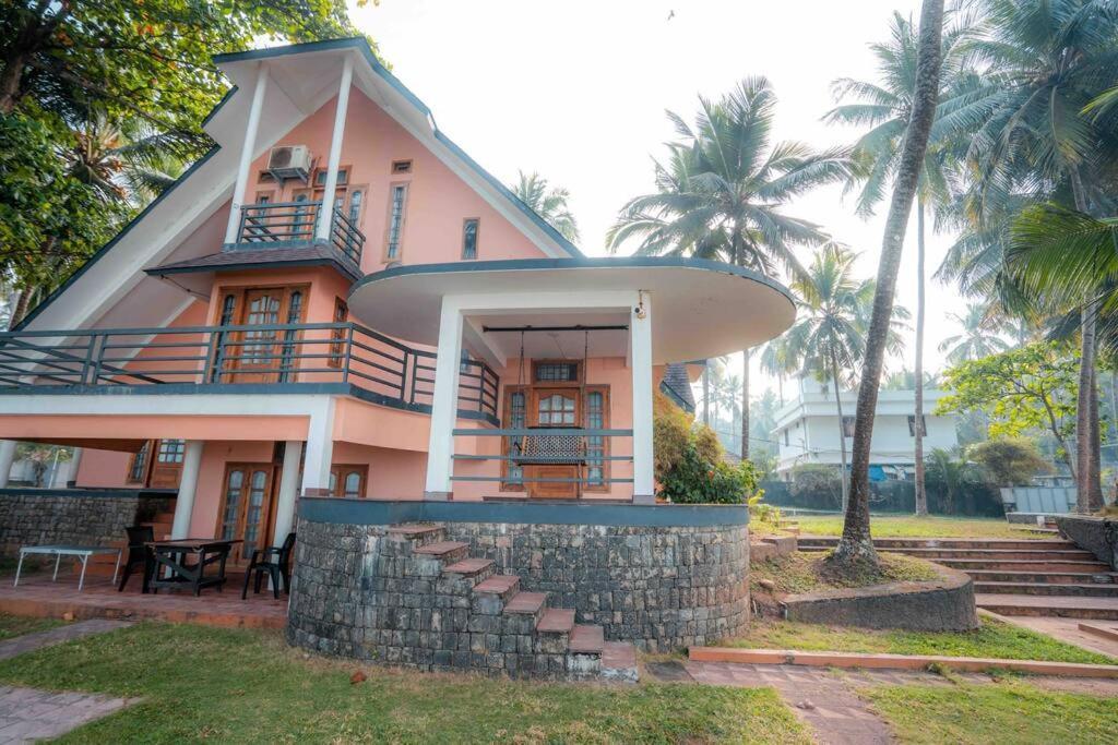 Baywatch By Grha - A Picturesque Beachfront Villa Kozhikode Eksteriør bilde