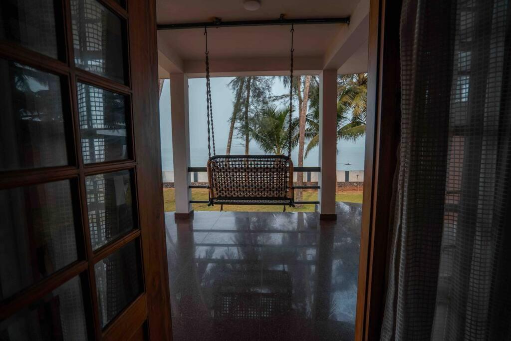 Baywatch By Grha - A Picturesque Beachfront Villa Kozhikode Eksteriør bilde
